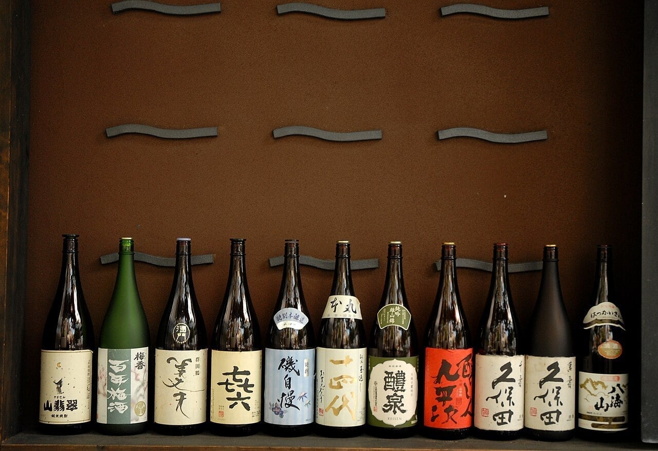 Bebidas Japonesas: Sake, Whisky y Cultura de Bebidas